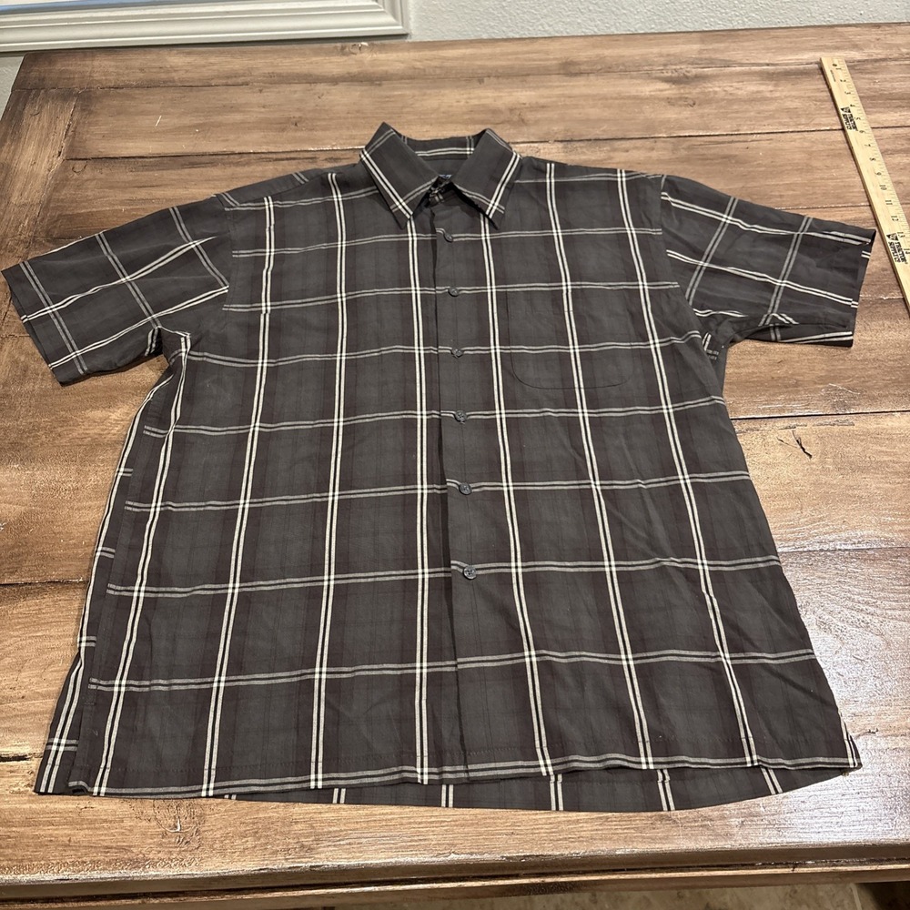 Woodys Retro Lounge Brown Plaid Short Sleeve Button Up M 59% Rayon 41% Poly
